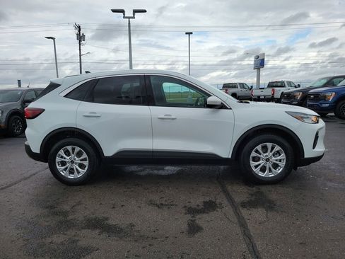 Certified 2023 Ford Escape Active w/ Tech Pack #2 image 3