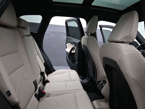 New 2025 BMW X1 xDrive28i w/ Technology Package AWD/4WD image 19
