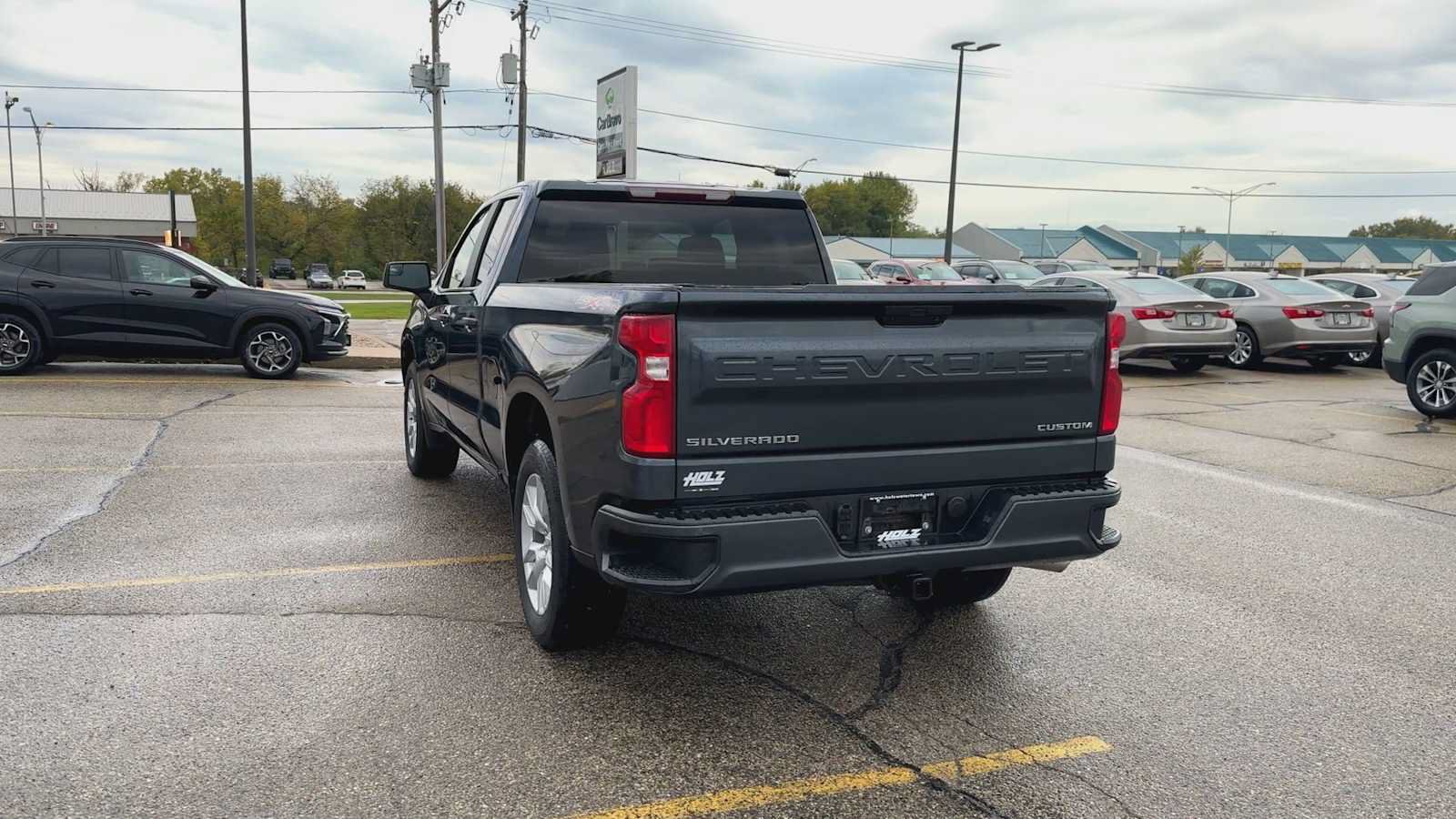 Used 2019 Chevrolet Silverado 1500 Custom w/ Custom Value Package AWD/4WD image 11