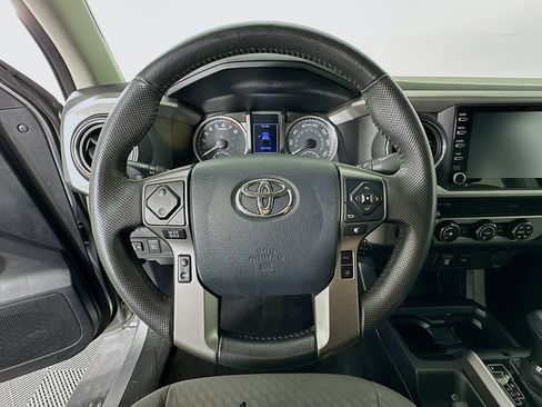 Used 2020 Toyota Tacoma SR5 image 11