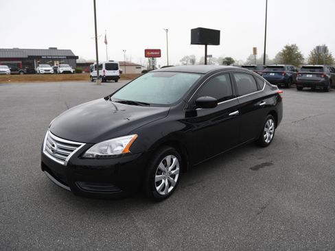 Used 2015 Nissan Sentra SV image 6