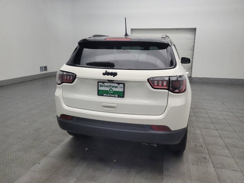 Used 2021 Jeep Compass Latitude FWD image 7