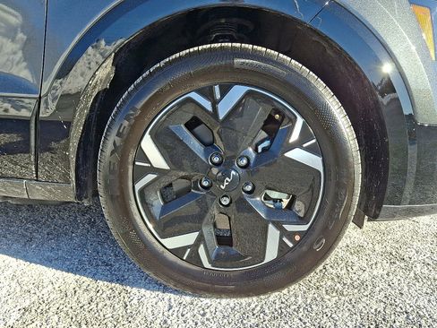 Used 2024 Kia Niro Wind w/ Wind Preserve Package image 8
