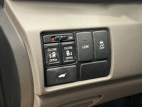 Used 2014 Honda Odyssey EX-L image 28
