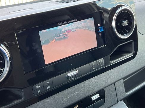 Used 2020 Mercedes-Benz Sprinter 3500 image 44