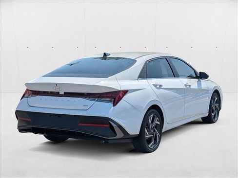 New 2025 Hyundai Elantra Limited image 2