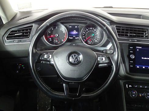 Used 2019 Volkswagen Tiguan SE image 22