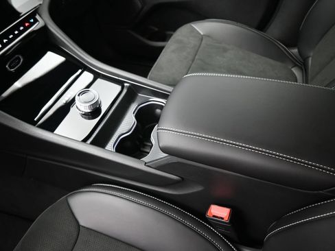 New 2026 Jeep Grand Cherokee Altitude RWD image 31