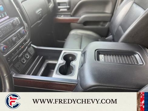 Used 2018 GMC Sierra 1500 SLT AWD/4WD image 26