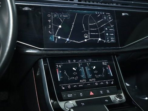 Used 2020 Audi Q8 Premium Plus image 30