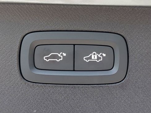 Used 2025 Volvo XC90 B5 Core w/ Protection Package image 53