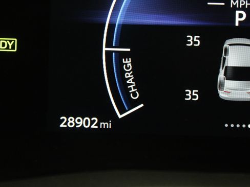 Used 2025 Toyota Camry SE w/ Convenience Package FWD image 35