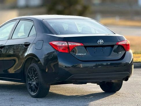 Used 2019 Toyota Corolla LE image 16