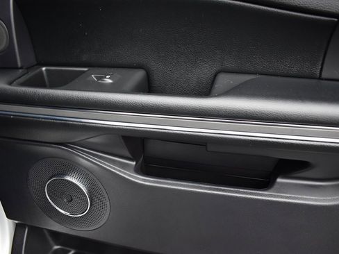 Used 2019 Ford Expedition XLT w/ Equipment Group 202A image 12