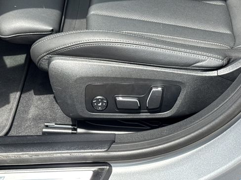 Used 2024 BMW i4 xDrive40i image 15