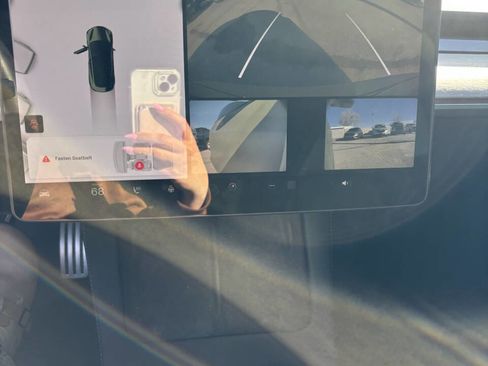 Used 2022 Tesla Model 3 Performance image 14