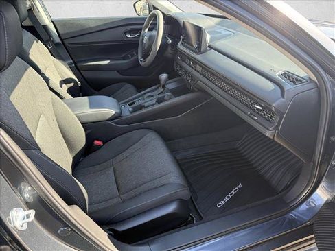 Used 2023 Honda Accord EX image 16