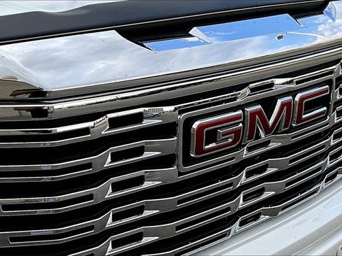 Used 2023 GMC Sierra 1500 Denali w/ Denali Reserve Package image 30