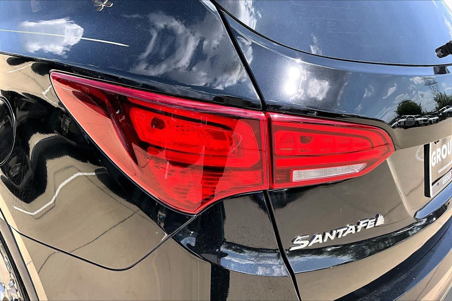 Used 2017 Hyundai Santa Fe Sport FWD image 28