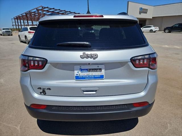 New 2026 Jeep Compass Latitude AWD/4WD image 36