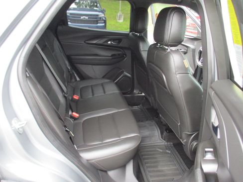 Used 2023 Chevrolet TrailBlazer ACTIV w/ Convenience Package AWD/4WD image 14
