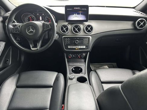 Used 2020 Mercedes-Benz GLA 250 image 10