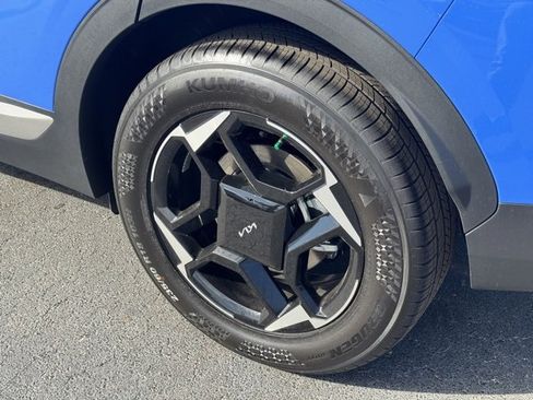 New 2026 Kia Sportage EX image 5