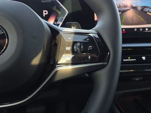 Used 2025 BMW 530i xDrive image 23