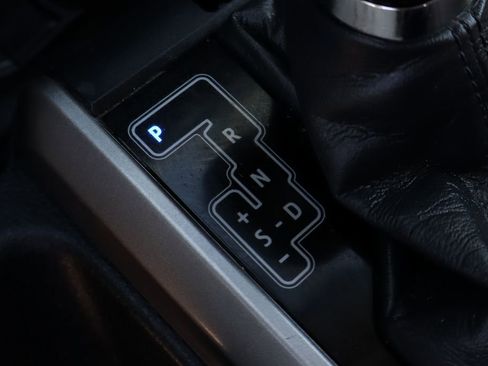 Used 2020 Toyota Tacoma SR5 image 34