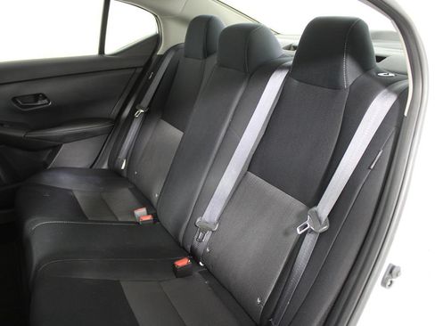 Used 2024 Nissan Sentra SV FWD image 27
