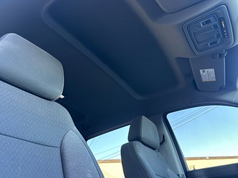 Used 2021 Chevrolet Silverado 1500 LT Trail Boss image 19