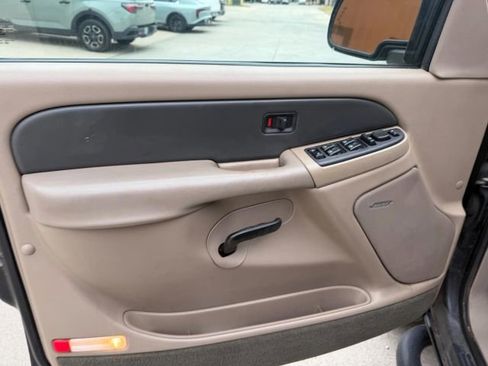 Used 2004 Chevrolet Avalanche Z71 w/ Sun And Sound Package image 9