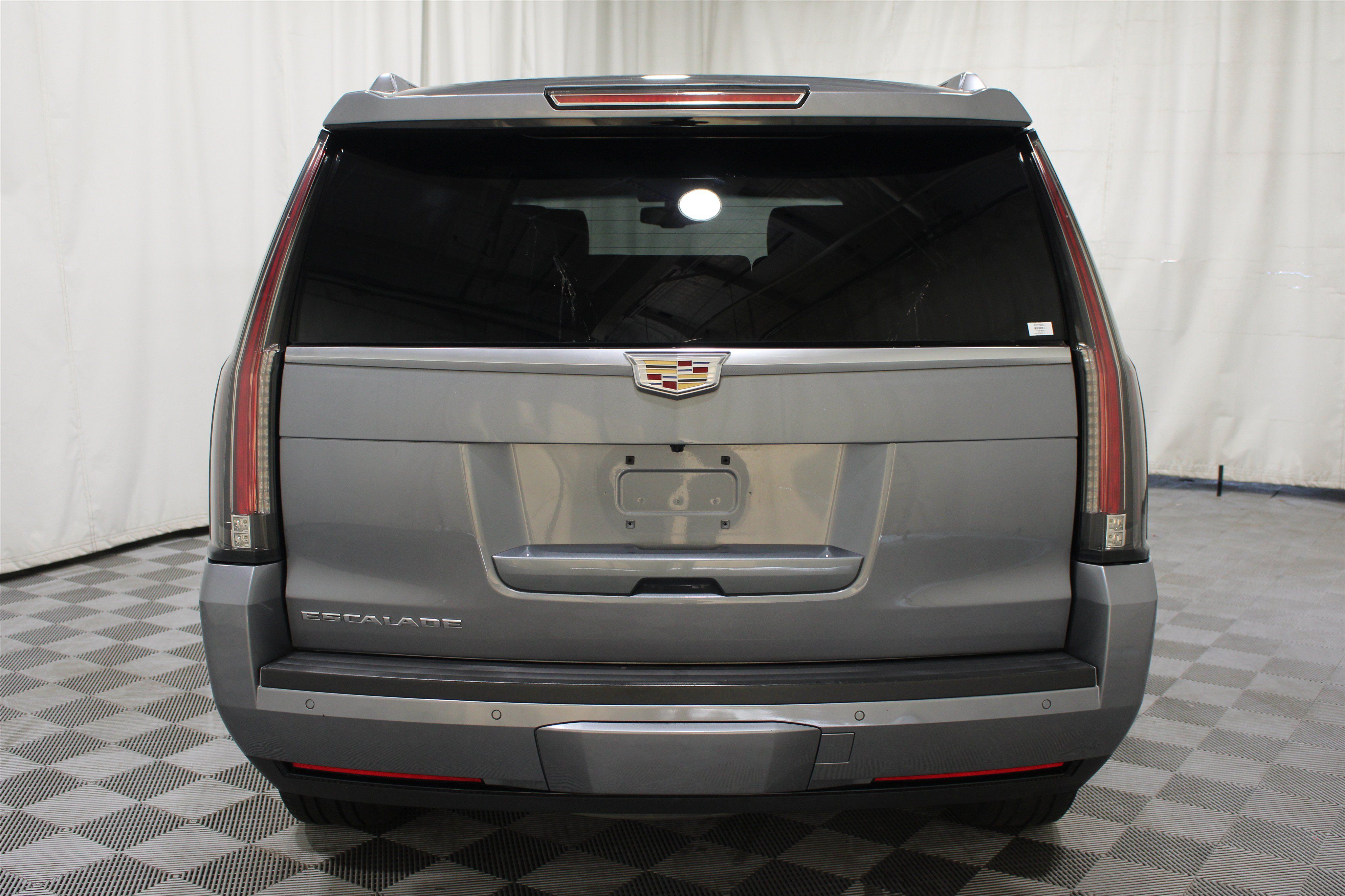 Used 2019 Cadillac Escalade Platinum Sport AWD/4WD image 32