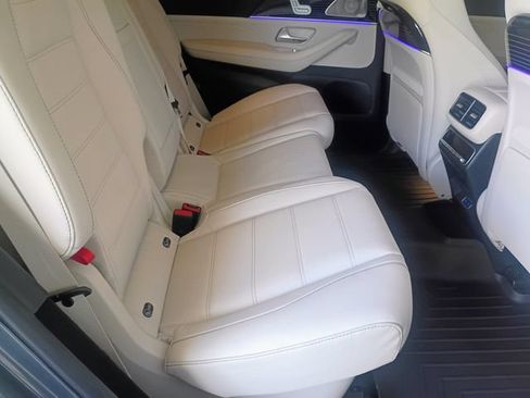 Used 2024 Mercedes-Benz GLS 580 4MATIC image 55