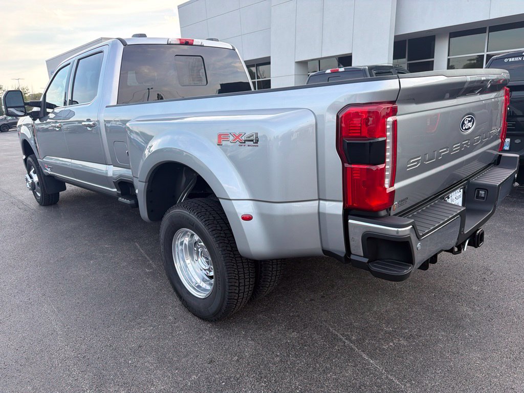New 2027 Ford F350 Lariat w/ Lariat Ultimate Package AWD/4WD image 3