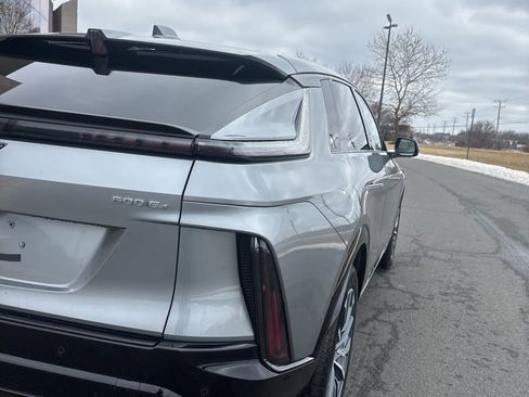 Certified 2024 Cadillac Lyriq Sport image 7