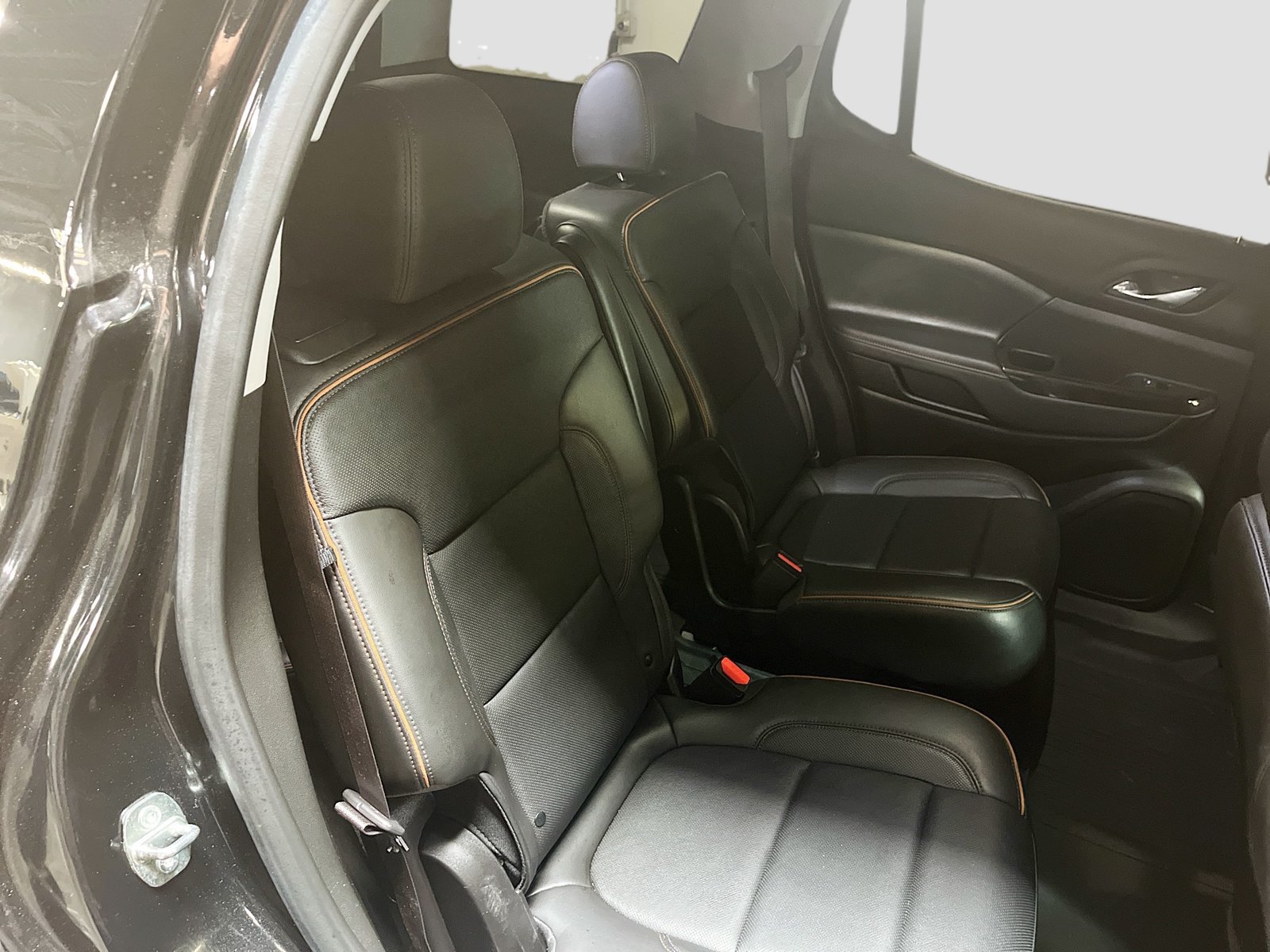 Used 2023 GMC Acadia AT4 w/ Trailering Package AWD/4WD image 29