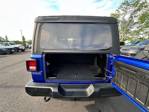 Used 2019 Jeep Wrangler Unlimited Sport AWD/4WD image 13