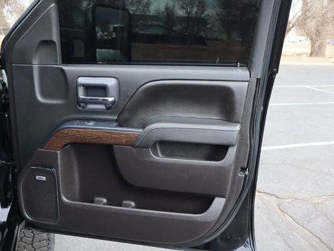 Used 2017 GMC Sierra 2500 Denali w/ Duramax Plus Package image 26