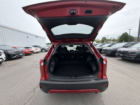 Used 2023 Toyota Corolla Cross LE AWD/4WD image 29