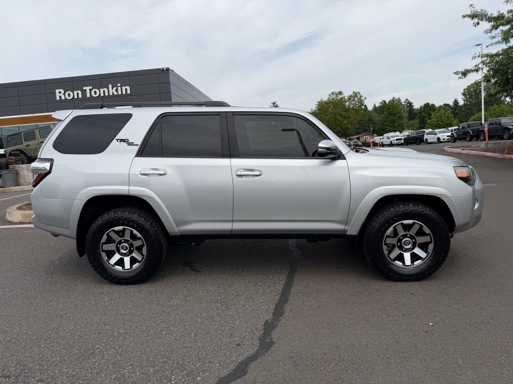 Used 2021 Toyota 4Runner TRD Off-Road Premium w/ Moonroof Package AWD/4WD image 8
