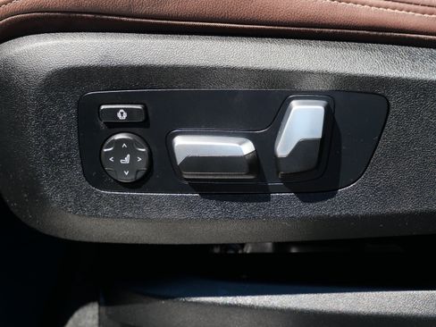 Used 2021 BMW X5 xDrive40i w/ Convenience Package AWD/4WD image 15
