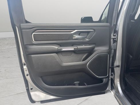 Used 2025 RAM 1500 Laramie AWD/4WD image 19