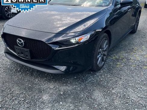 Used 2022 MAZDA MAZDA3 s FWD image 1