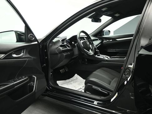 Used 2020 Honda Civic Sport image 6