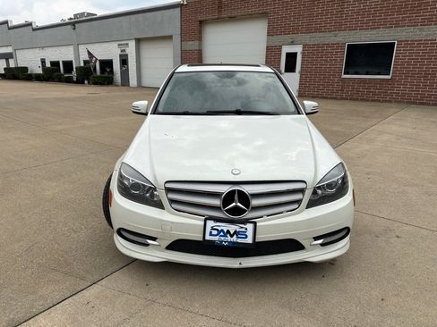 Used 2011 Mercedes-Benz C 300 4MATIC Sedan image 2