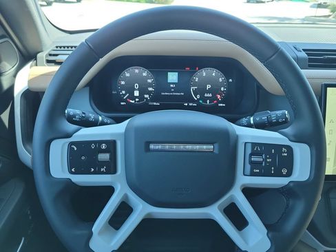 New 2026 Land Rover Defender 110 X-Dynamic SE AWD/4WD image 28