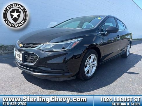 Used 2016 Chevrolet Cruze LT w/ Sun And Sound Package FWD image 23