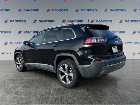 Used 2019 Jeep Cherokee Limited w/ Technology Group image 3