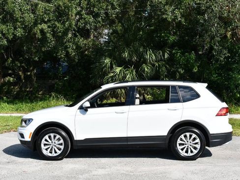 Used 2018 Volkswagen Tiguan S image 24